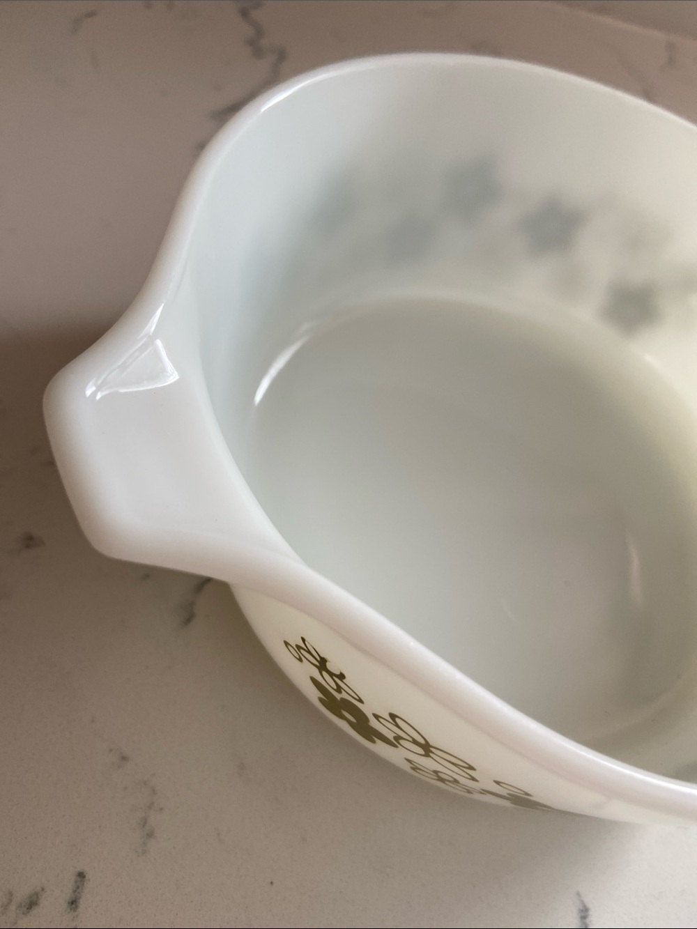 Vintage Pyrex Spring Blossom (Crazy Daisy) 471-B Cinderella Bowl - Picture 3 of 9